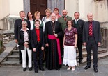 Bischof Dr. Alois Schwarz mit den AbsolventInnen aus der Steiermark
